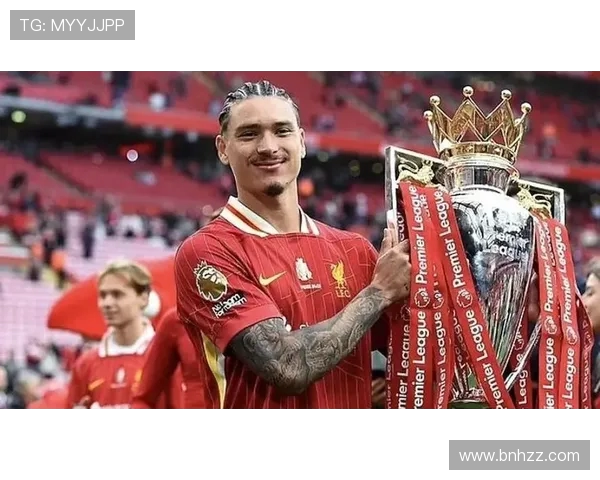 努涅斯在赛场上的崛起与挑战解析，揭示未来足球发展的新星潜力