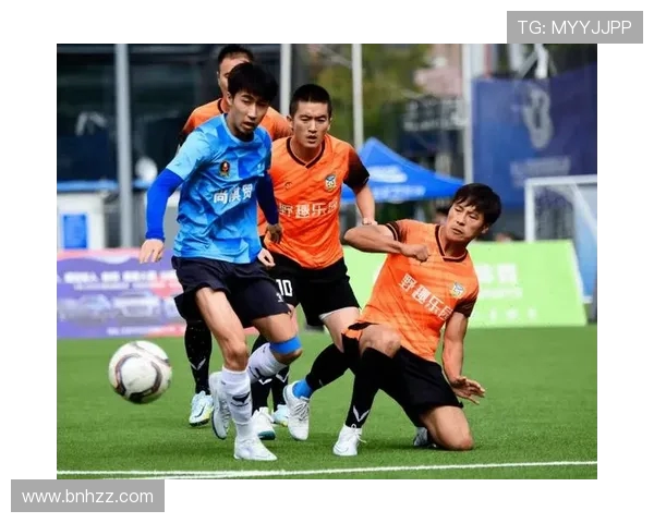 大公松鼠与札幌冈萨多的激烈对决展现足球魅力与团队精神