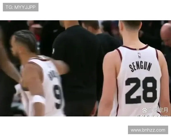 火箭队与雄鹿队激战三月八日精彩对决全场回顾与精彩瞬间分析