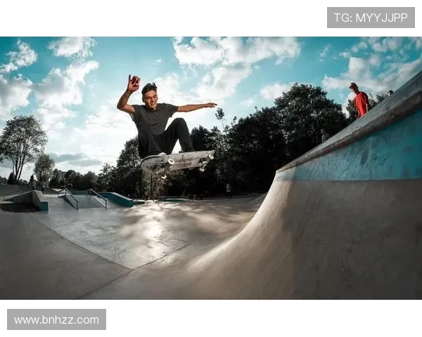 北京滑板队在极限运动世界杯中的精彩节奏与表现分析 北京滑板队在极限运动世界杯中的精彩节奏与表现分析