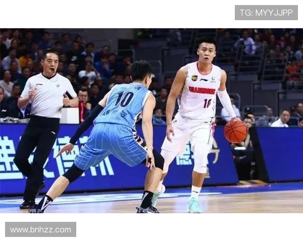 广州网球队以83分领跑冠军赛积分榜展现强劲实力和团队合作精神