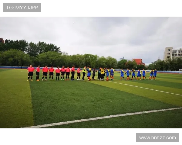 杭州足球队荣登全国足球团队协作排行榜第八名展现出色团队精神与实力